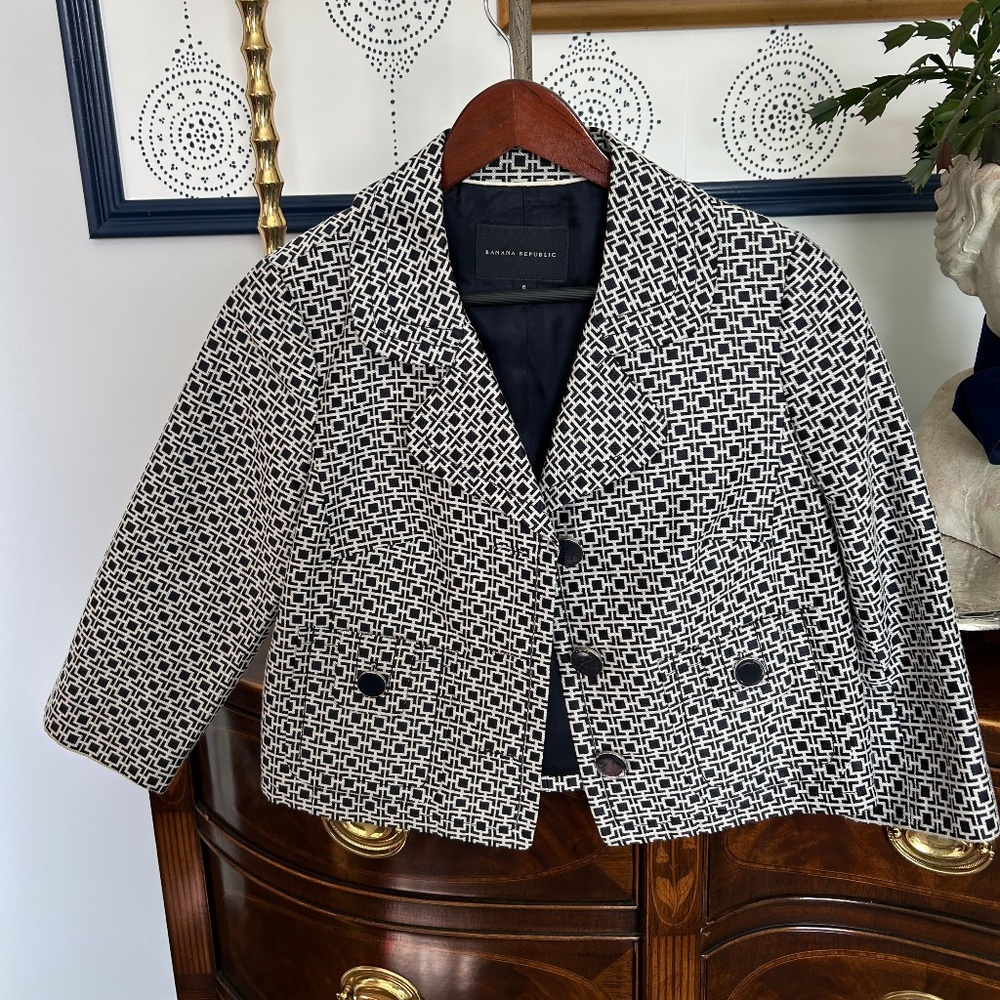 Banana Republic Cropped Navy Patterned Jacket Size 6